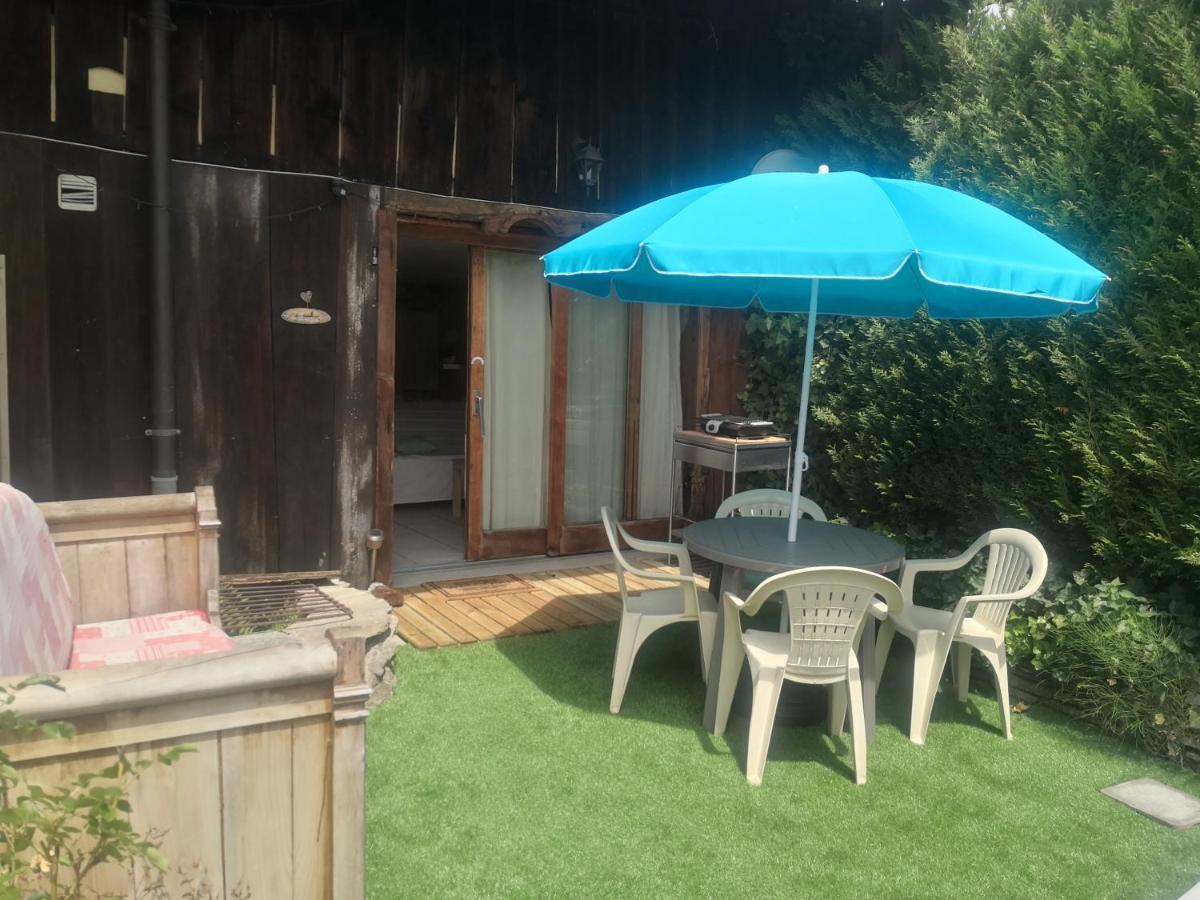 L'Oree Des Bornes-Appartement Avec Piscine Evires Exterior photo