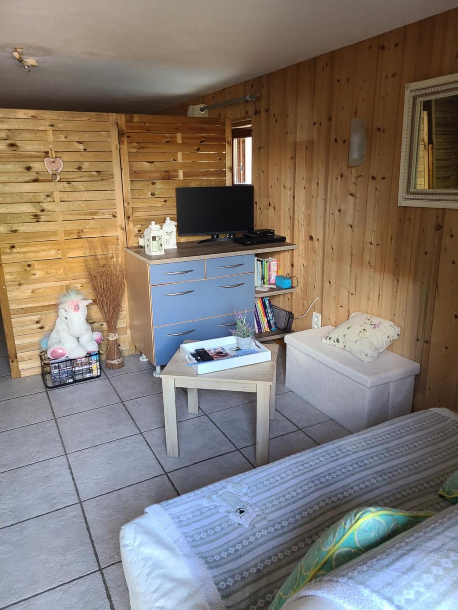 L'Oree Des Bornes-Appartement Avec Piscine Evires Exterior photo